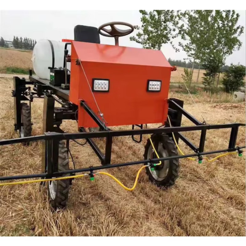 Farming Year - آلة رش ذاتية الدفع عالية الارتفاع