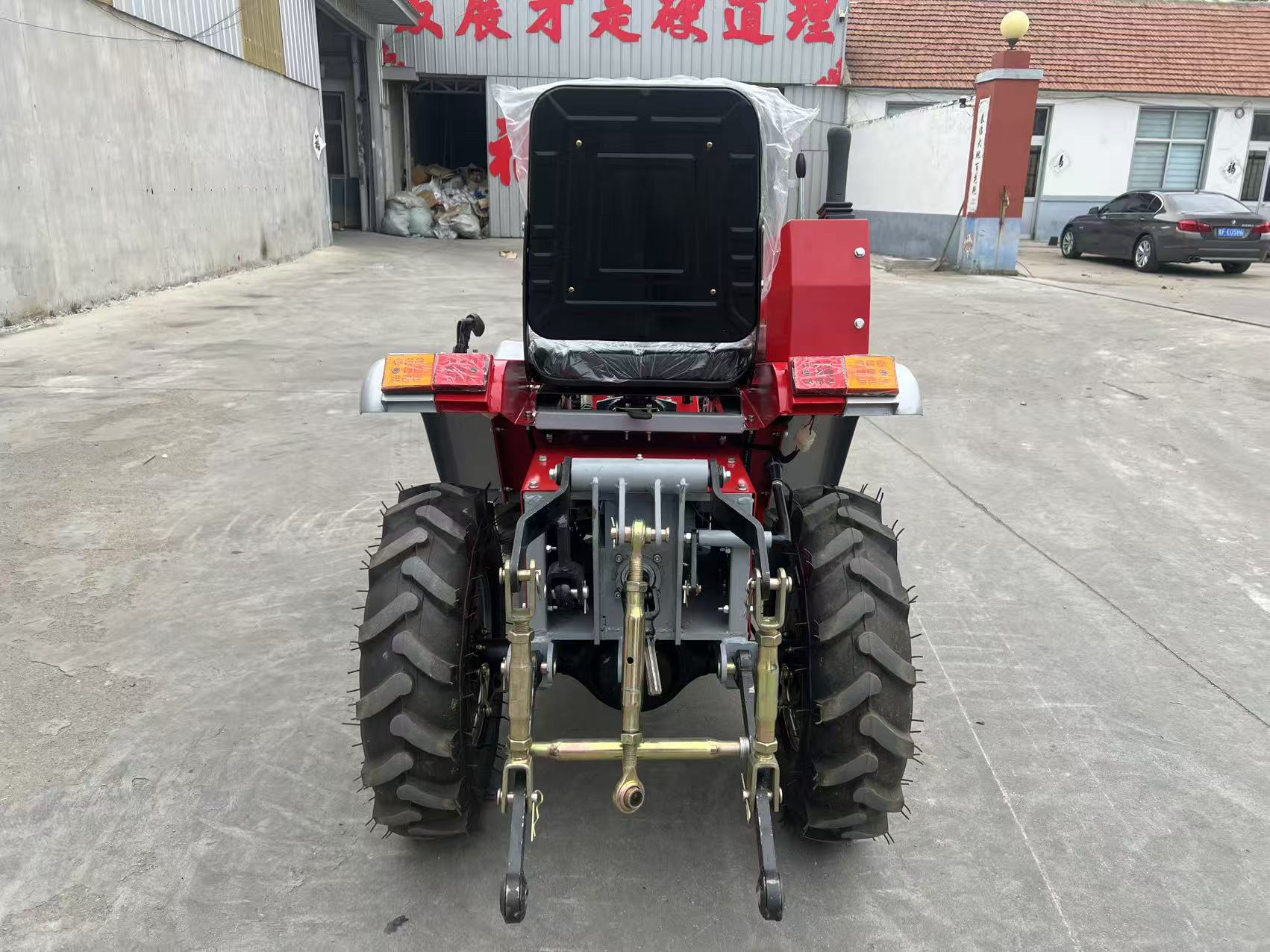 Agriculture.Farming Design - جرار زراعي بعجلات، تصميم جديد رائج،
